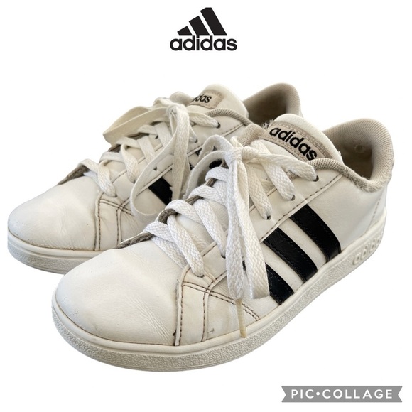 ADIDAS classic three striped retro white leather kids sneakers shoes size 2 - Picture 1 of 12